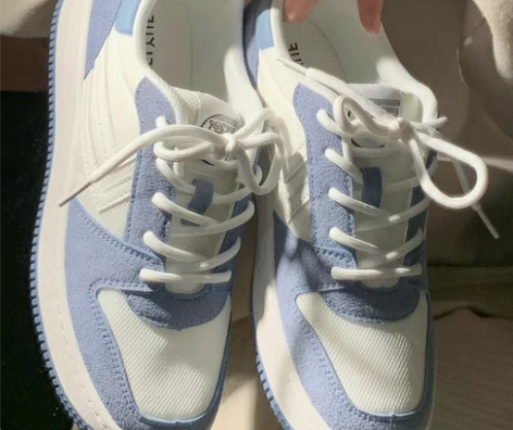 飞跃的鞋 全新37码，拍前问好，快递发出不...