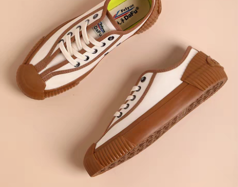 转卖飞跃女鞋新款原宿风休闲鞋街拍潮鞋帆布鞋...