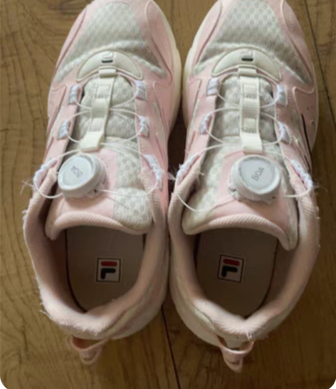 斐乐皮面月牙鞋，尺码260，相当于国内41...