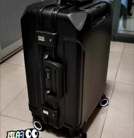 包邮【商场下架】全新行李箱旅行箱密码箱拉杆...