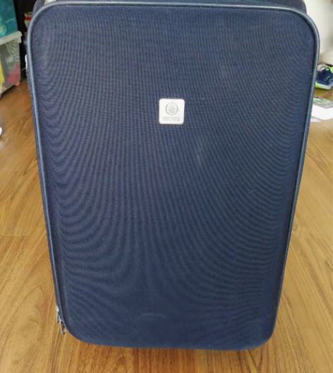 闲置二手20寸登机箱，二手物品概不退换。 ...