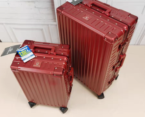 转卖Roaming/漫游 旅行箱 大红色婚...