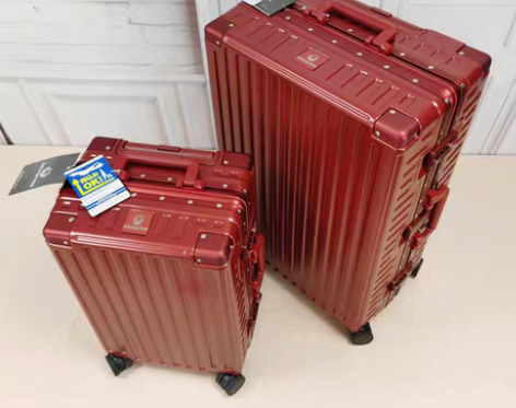 转卖漫游行李箱大红色结婚箱子新娘陪嫁箱皮箱...
