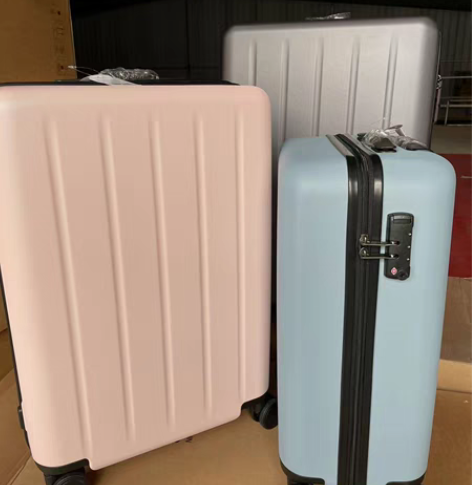 小米90分20寸竖纹登机箱，全新未拆封的，...