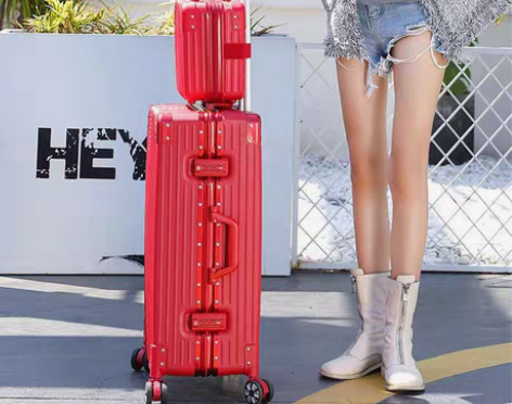 大件行李箱，购买的尺寸太大了也不方便携带，...