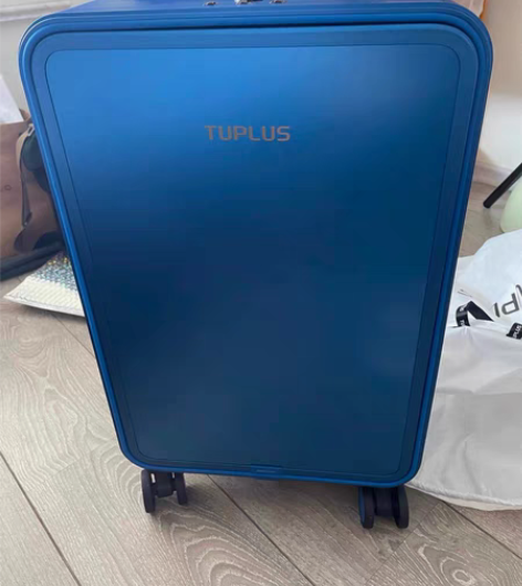 包邮途加 即刻 行李箱 20寸深海蓝 全新...