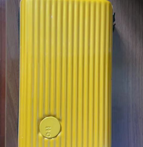 包邮ito化妆包 全新低价转让 买箱子送的...