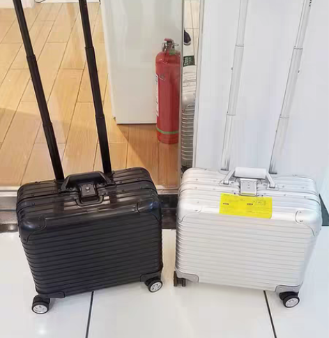 网易严选26英寸超大行李箱 带密码锁 长4...