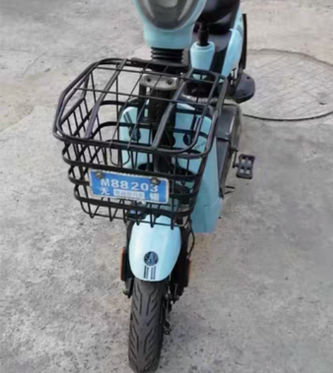 转让二手电动车八成新电瓶48v12A,自己...