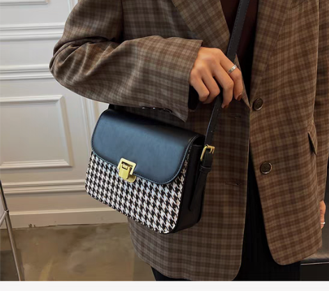 高级感包包女2022新款潮复古百搭小众单肩...