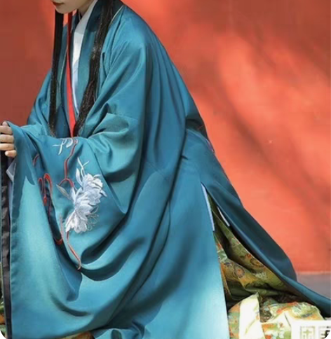 包邮兰若庭乘黄披风 m码 全新仅试 65...