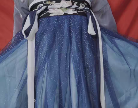 裳云兮汉服,本人实拍图,穿过一次拍照,几乎...