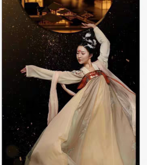 转卖［顺丰包邮］都城南庄汉服 闻染唐风 长...