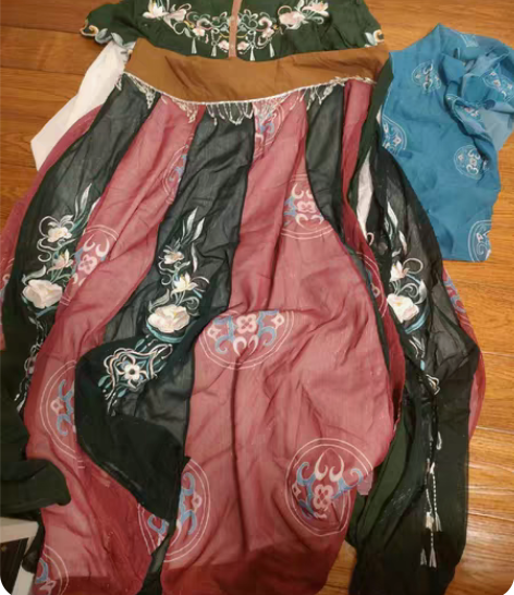 耀春原创汉服女正品花瑶 嗨嗨！ 买了只穿过...