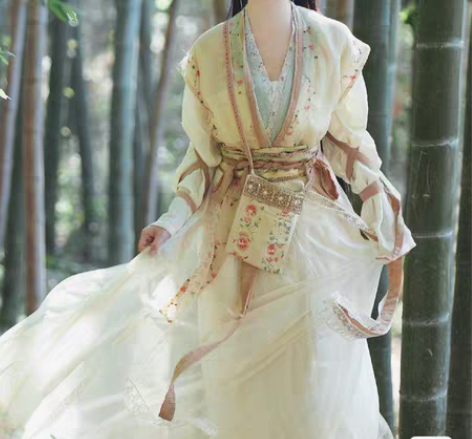 司南阁赵小灵 汉服 汉服出租｜杭州汉服/道...