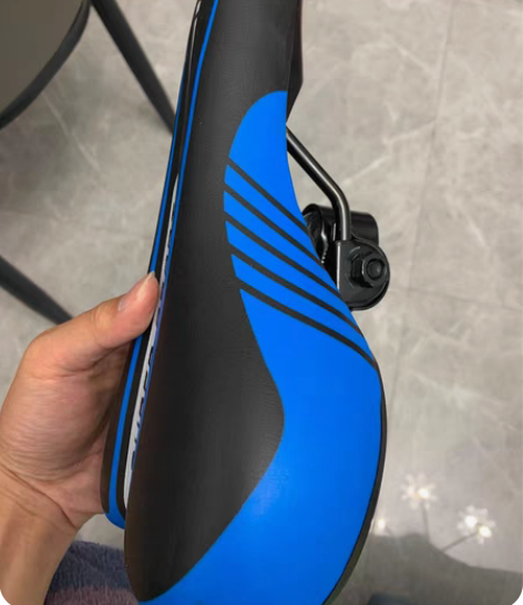 原装凤凰山地自行车，车座，10块 丹桂路金...