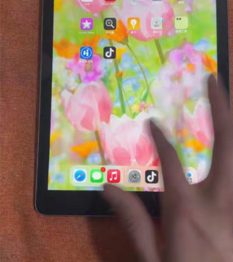 出二手特价9新国行IPad 2017 9....