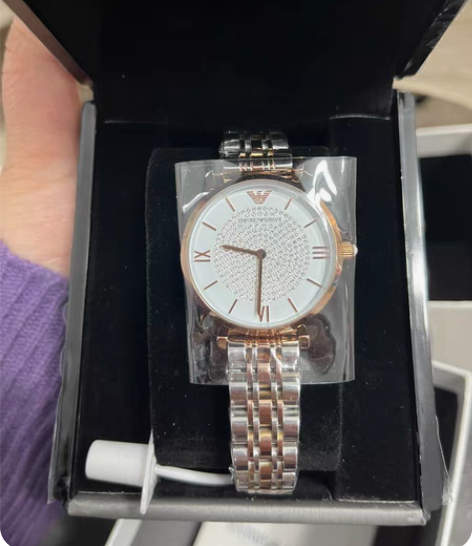 阿玛尼满天星手表，全新，朋友送的，从来没带...