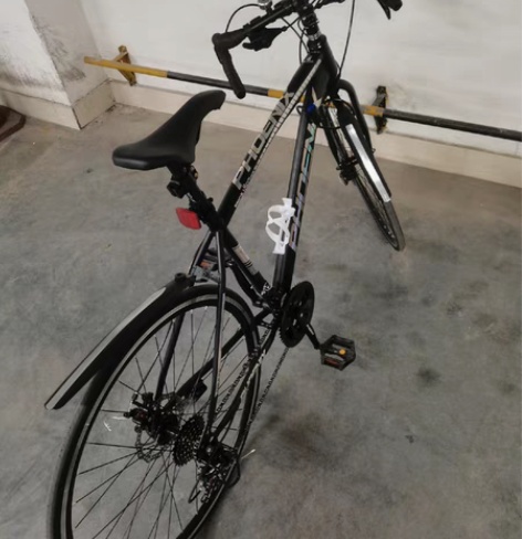 公路自行车24速，刚买不久，因单位工作原因...