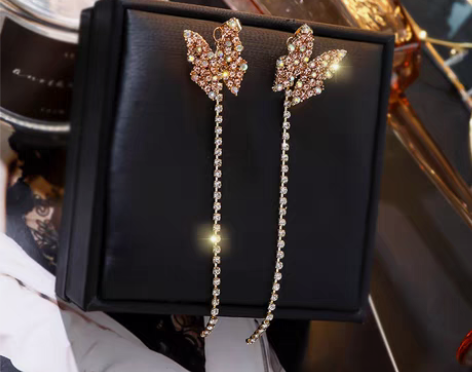 包邮钻石蝴蝶耳饰爆闪 阳光下爆闪！！ 实体...