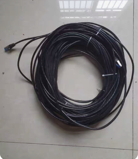包邮超五类网线，50米，成色如图有点灰， ...