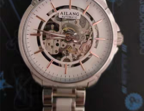 包邮艾浪的机械手表,刚买回来一个星期因为着...