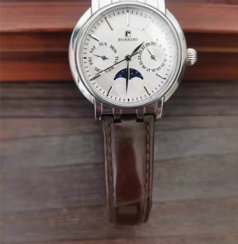 罗西尼手表 电池没电了 正品 感兴趣的话点...