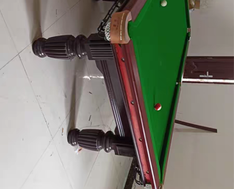 刚买的用了不到一个月，算是95新台球桌，木...