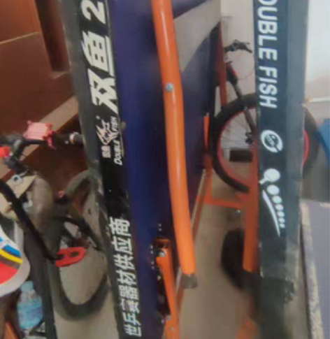 乒乓球桌一套，几乎全新 感兴趣的话点“我想...