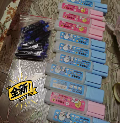 12支（送20颗蓝色可擦钢笔墨囊），全新未用过可擦笔擦，原本...
