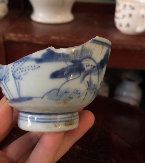 包邮清代山水纹青花茶碗，标本 感兴趣的话点...