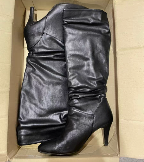 包邮在韩国工作的时候网购的，小众设计师设计...