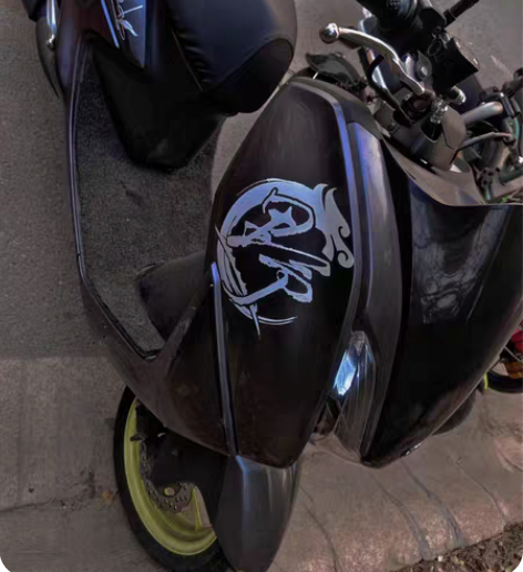 雅马哈踏板摩托车豪华版 诚心出售 想换大排...