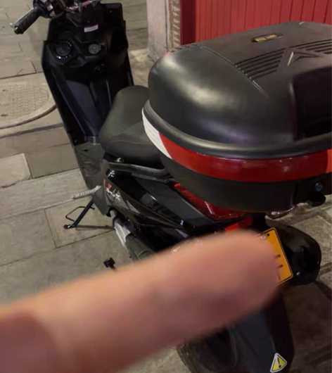 路虎踏板150cc8代 外卖代步神器纯黑外...