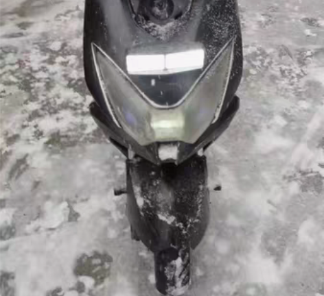 踏板摩托车壳子不太好机器好无手续裸车签合同...