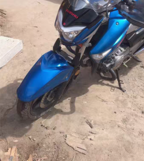 铃木骊驰GW250宝石蓝摩托车,水冷电喷,...