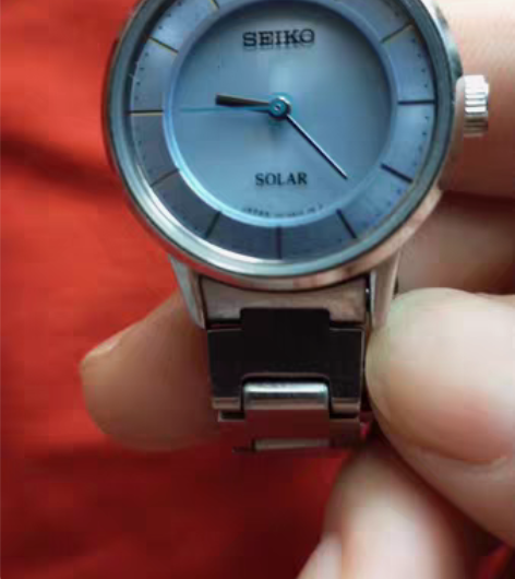 包邮SEIKO精工女款手表一副，正常工作使...