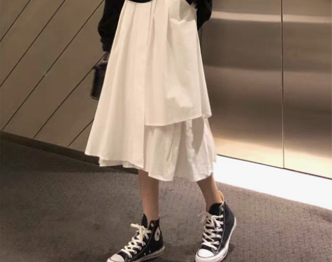 转卖秋季新款港味复古百搭松紧高腰中长款不规...