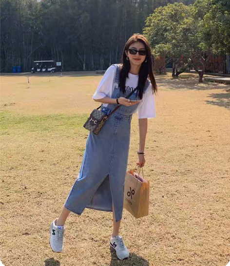 假两件 条纹针织+黑色牛仔背带裙 连衣裙 ...