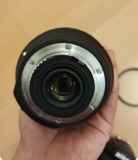 尼康镜头，dx18-300mm f/3.5...