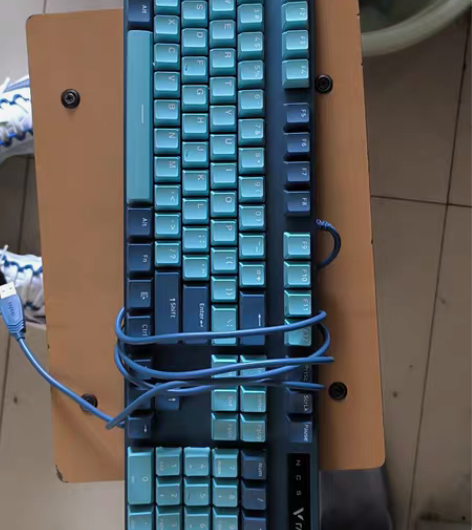 雷柏v500pro青蓝版 感兴趣的话点“我...