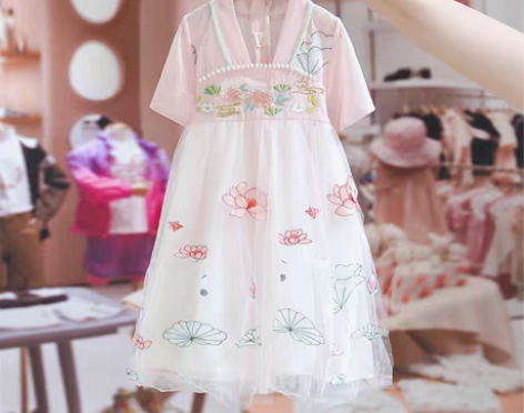 转卖拉夏贝尔童装女童夏装荷花超仙汉服连衣裙...