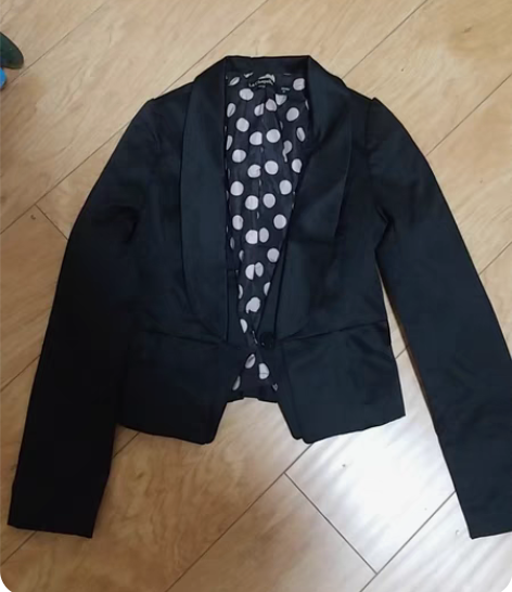 包邮拉夏贝尔黑色短款小西服155码 全新仅...