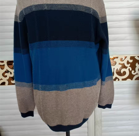 花花公子。全新125码羊绒衫。肩宽45。胸...