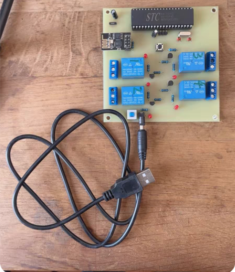 包邮51单片机WIFI模块手机控制送资料 ...