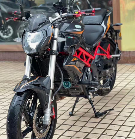 二手摩托车转让,贝纳利红龙150,手续齐全...