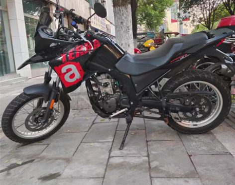 阿普利亚150adv，19年上户的车，手续...