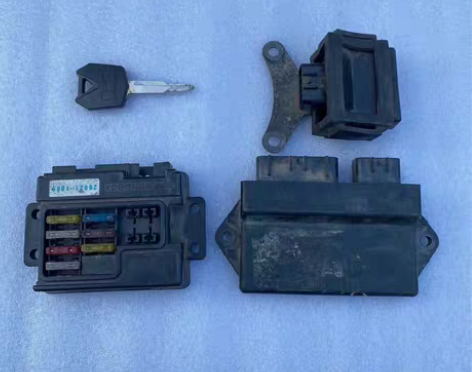 川崎西风400-川崎zrx400-猪头40...