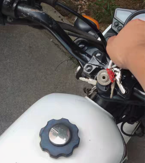 狒狒摩托车小猴子摩托车复古摩托车一辆，不在...