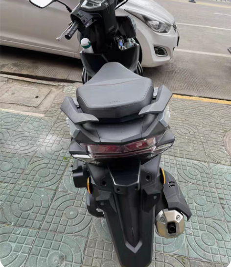 准新本田NX125纯电喷启动踏板125摩托...